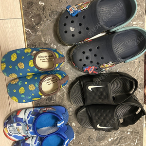 크록스 c10 뉴발란스 샌들 아쿠아슈즈