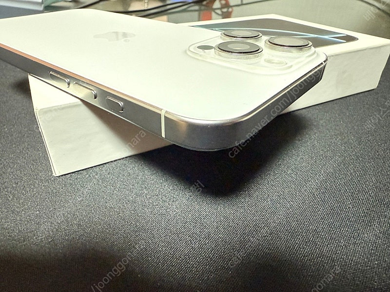 아이폰16프로맥스 256G 화이트 풀박 무음--2