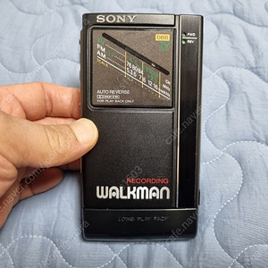 SONY 워크맨 WM F404 블랙색상 정상작동품 판매합니다.