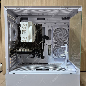 AMD 5600 PC 컴퓨터 본체 윈도우11 PRO 화이트 케이스 판매 합니다.