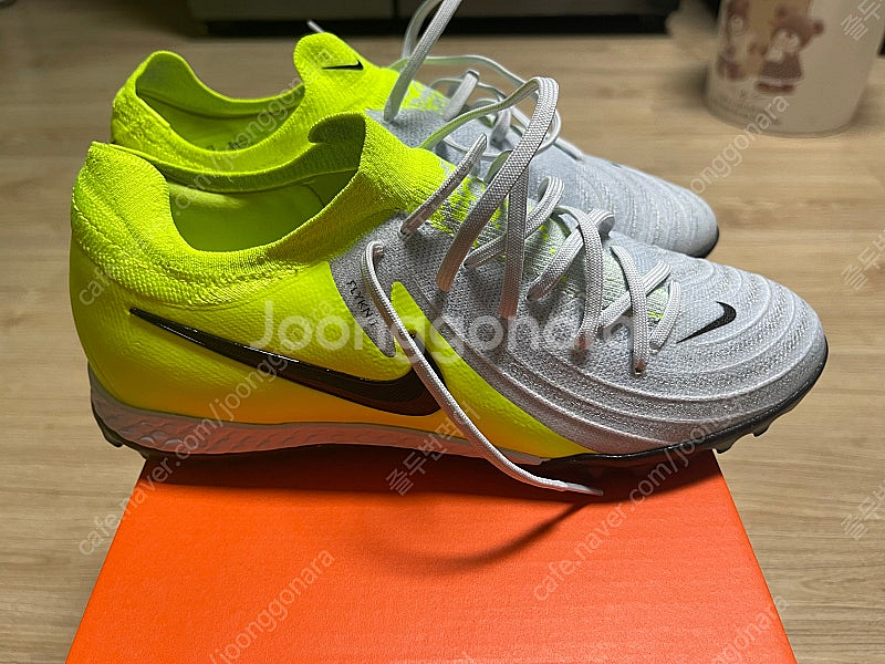 나이키 팬텀GX2 프로TF, 나이키 티엠포 레전드10 프로판매 합니다.--1