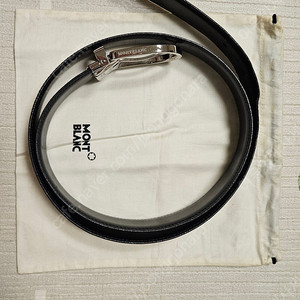 몽블랑 말발굽형 버클 리버시블 벨트 팔아요!!