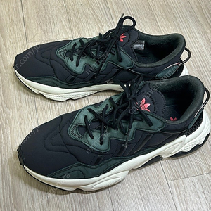 아디다스 오즈위고 270mm OZWEEGO