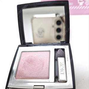 디올 826 로즈 몽테뉴 아이섀도우