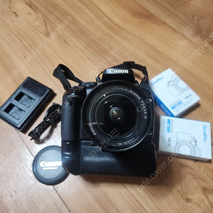 캐논 400D바디(kiss digital X)및 18-55mm IS 번들렌즈 + 밧데리그립 셋트 판매합니다