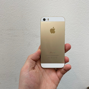 아이폰5S 골드 32GB 해외판 가성비좋은 중고6만팝니다