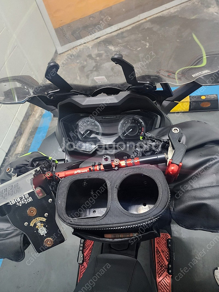 포르자350 23년식 팝니다 19000km--4