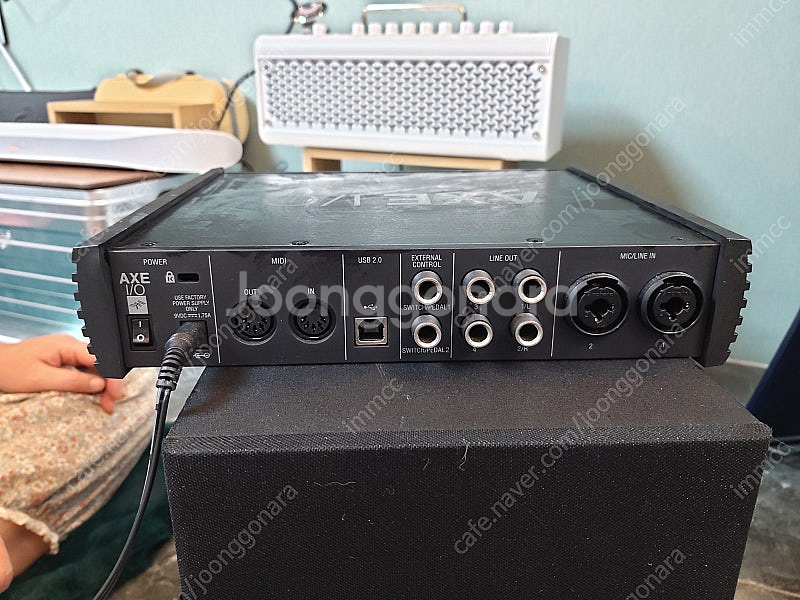 IK Multimedia Axe I/O(엠프)--0