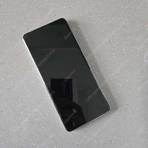 갤럭시 S20 플러스 256GB 화이트색상 최상급상태 판매합니다