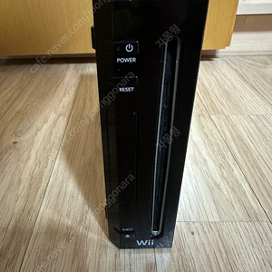 닌텐도위 wii 본체만 판매 합니다.