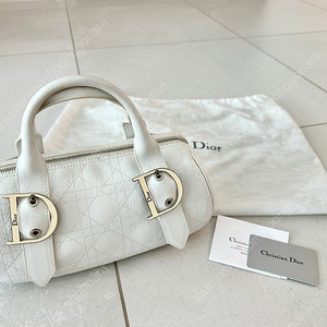 정품) 디올 Dior 까나쥬 토트백 - 스몰, 화이트