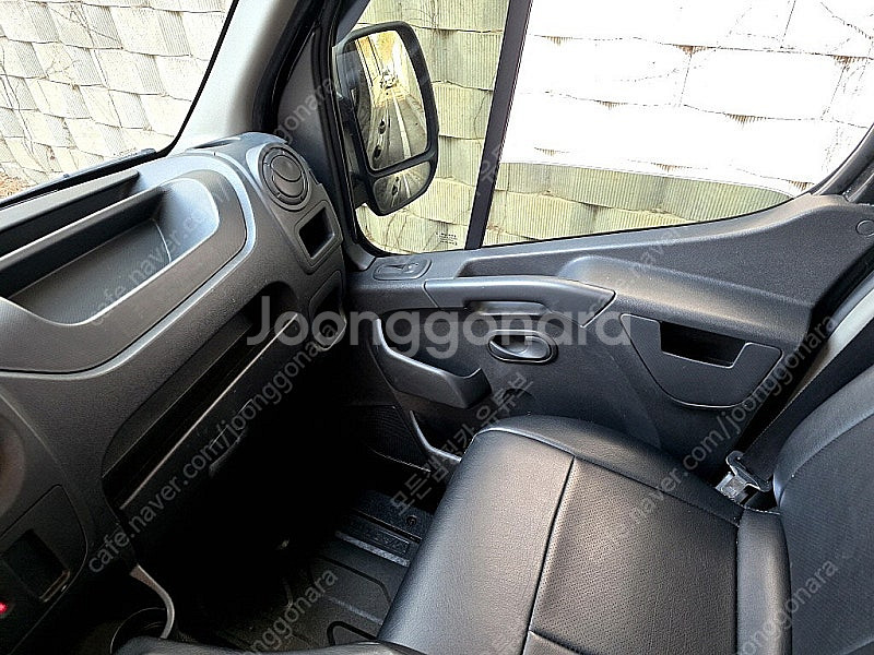 19년식 마스터2.3 L(라지) 3인승 캠핑카 스틱(M...--9