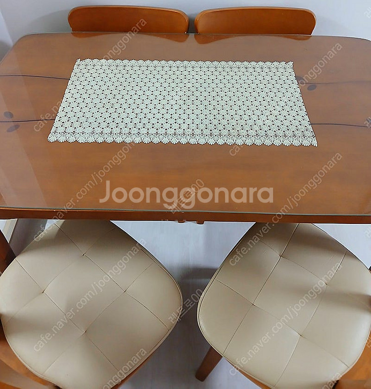 에몬스 리프터닝4인식탁+360도 의자포함+상판통유리 팝니다.--2