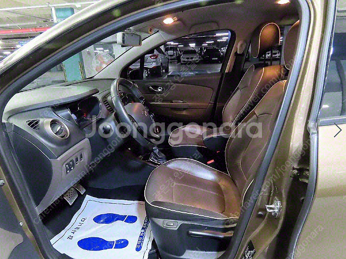 ★특가★ 530 만원 2016년 140,484Km 르노(삼성) QM3 RE 시그니처 쇼콜라브라운--5