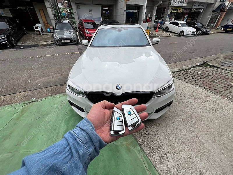 BMW 5시리즈 F바디 구형 클래식 자동차키 분실시 차...--5
