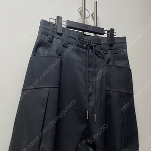 송지오 컬렉션 스퀘어 배기팬츠