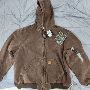 칼하트 j25 CHT 2xl 택 있는 새상품