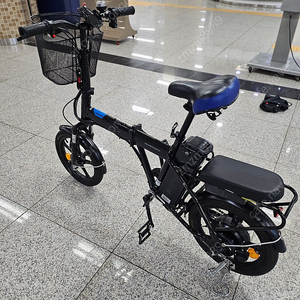 삼천리 (팬텀 어라운드F) 전기자전거 거의새거수준 판매