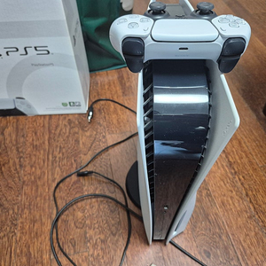 PS5 디스크모델 판매합니다 1테라 ssd포함 부산 입니다