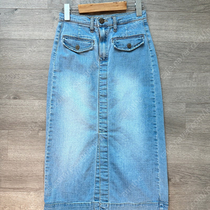 1회착용) 트윈시스 연청 포켓 데님 스커트 - 44사이즈 (신축성있어요)
