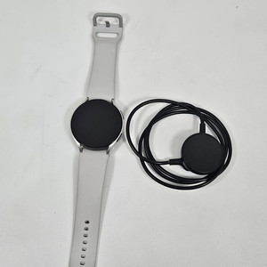 [R945] 갤럭시 워치6 44MM 초깨끗 실버 11.5만원 판매합니다