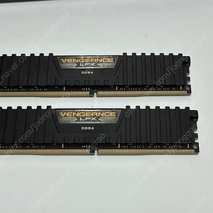 커세어 ddr4 vengeance 32gb 3600mhz xmp 램 판매