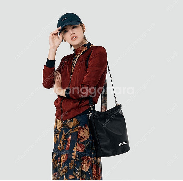 마르헨제이 마농백 블랙 (핸들스트랩 포함)--1
