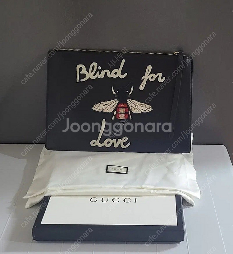 (정품)구찌 꿀벌 자수 스트랩 클러치 구찌가방 클러치백 샤넬루이비통프라다--0