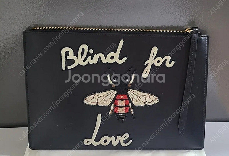 (정품)구찌 꿀벌 자수 스트랩 클러치 구찌가방 클러치백 샤넬루이비통프라다--2