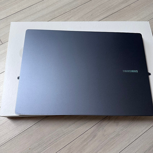 갤럭시북4 프로 16인치NT960XGK-K71A 판매합니다. 거의 미사용