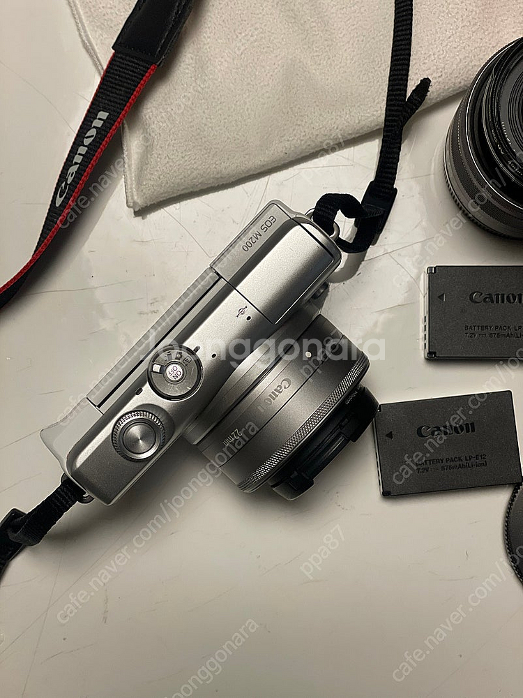 캐논 EOS M200 미러리스 카메라--1
