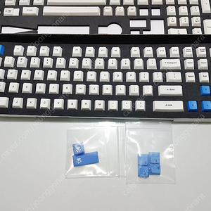ePBT 엔승 화이트블루블랙 승화 키캡 팝니다 (enjoyPBT 화이트폭스)