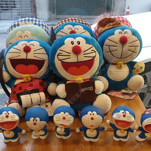 도라에몽 인형 정품 뒤에 큰건 다 정품 라벨. 붙어있음 새제품 일괄 무료배송 도라에몽 아시는분 사세요