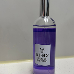 더바디샵 화이트머스크 미스트 100ml 팝니다. 구버전 단종 리뉴얼 전 상품