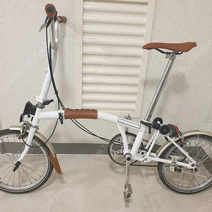 브롬톤 흰둥이 미니벨로 접이식 자전거 팝니다