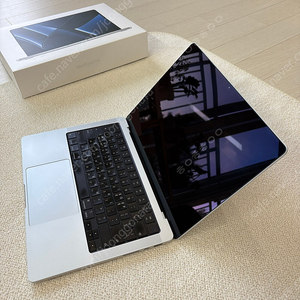 Apple 맥북 프로 14 실버 M2 Pro 10코어 512GB, 램 32GB 풀박스 구성