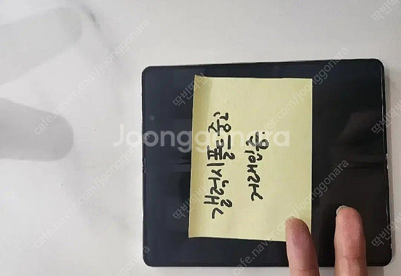 갤럭시폴드4 팝니다.유심인식불량 이심가능--0