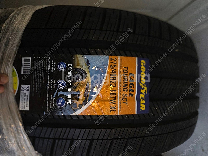 링컨 에비에이터 순정 타이어. 굿이어 275/40R22...--0