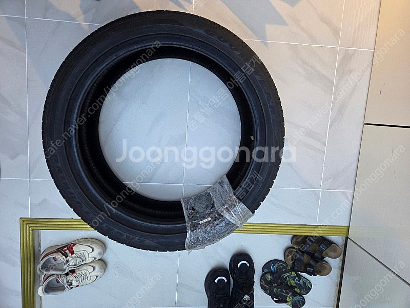 링컨 에비에이터 순정 타이어. 굿이어 275/40R22...--3