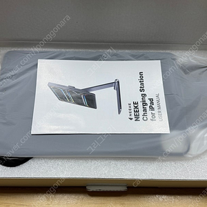 니케 아이패드 프로 M4 11인치 마그네틱 무선 충전 거치대