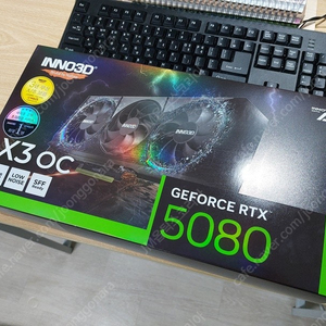 INNO3D RTX5080 D7 16GB X3 단순개봉품 팝니다.