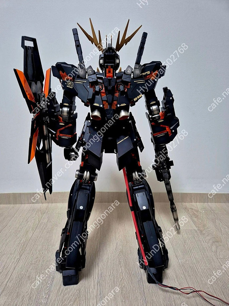 메가사이즈 유니콘 밴시 도색작 이미지