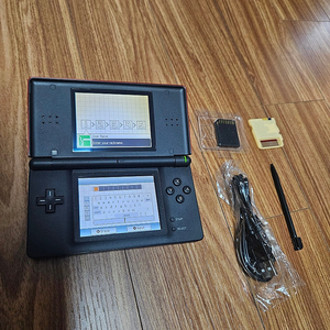 닌텐도DS Lite 크림슨블랙 64GB A급