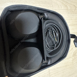 소니 WH-1000XM4 헤드폰 블랙