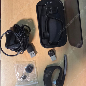 플랜트로닉스 Voyager legend 보이저 레전드 + usb 동글 + 충전 케이스 + 거치대 + 이어팁 풀세트