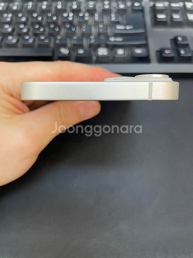 아이폰14 화이트 256GB 상태좋은 중고42만팝니다.--3