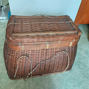 (완료)옛날 대나무 낚시 바구니 와 릴 두개