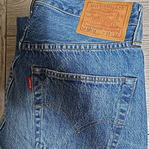 리바이스 LVC 1947 501 메소닉 W30L32 사이즈 팝니다.