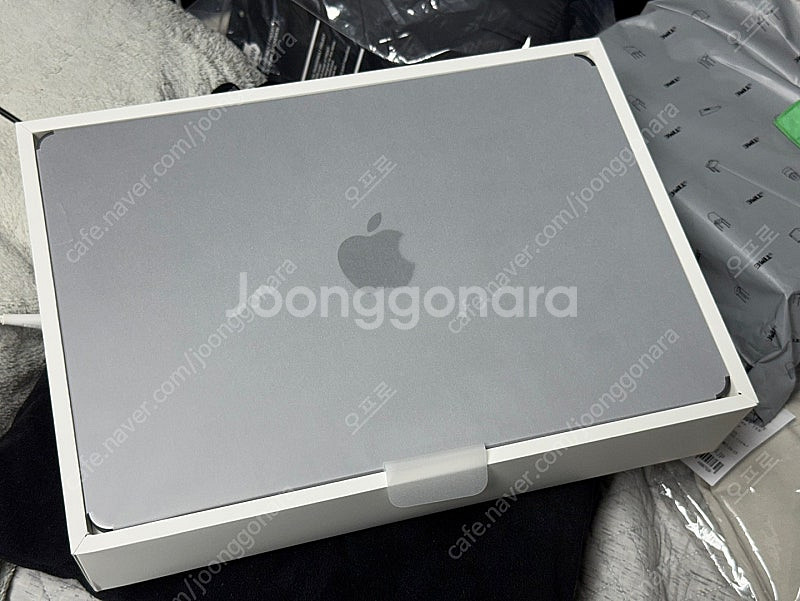 맥북에어 13인치 m3 8gb/256gb 실버 (24년...--0