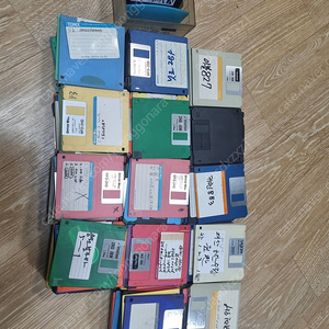 소품용 인테리어용 플로피 디스켓 내놔요.